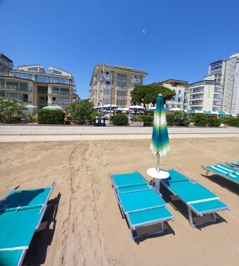 Flat - Swimming Pool And Park Free *